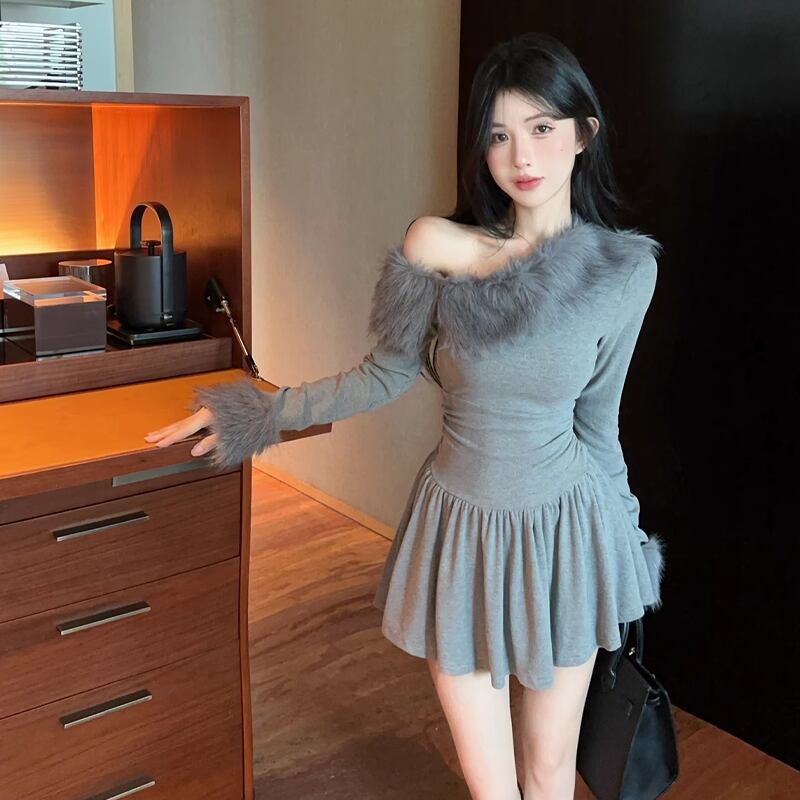 【dress】ファー付きフレアワンピース Q7564