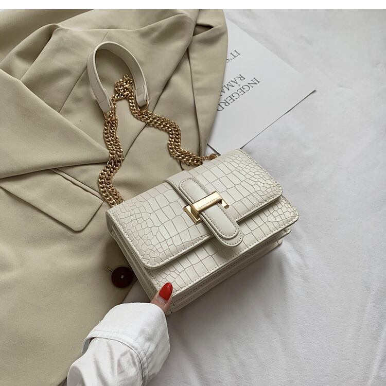 【小物】 高級感 レトロ展開定番無地斜め掛けチェーンバッグ 清新人気デザイン