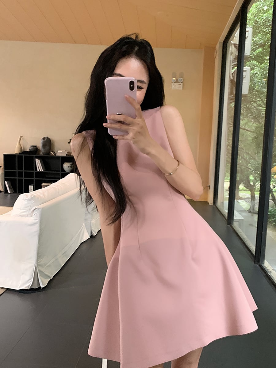 【dress】ノースリーブ美シルエットワンピース　N2662