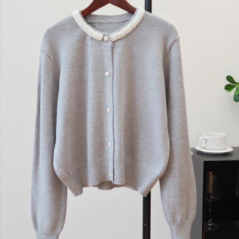 【outer】パール付きニットカーディガン Q7327