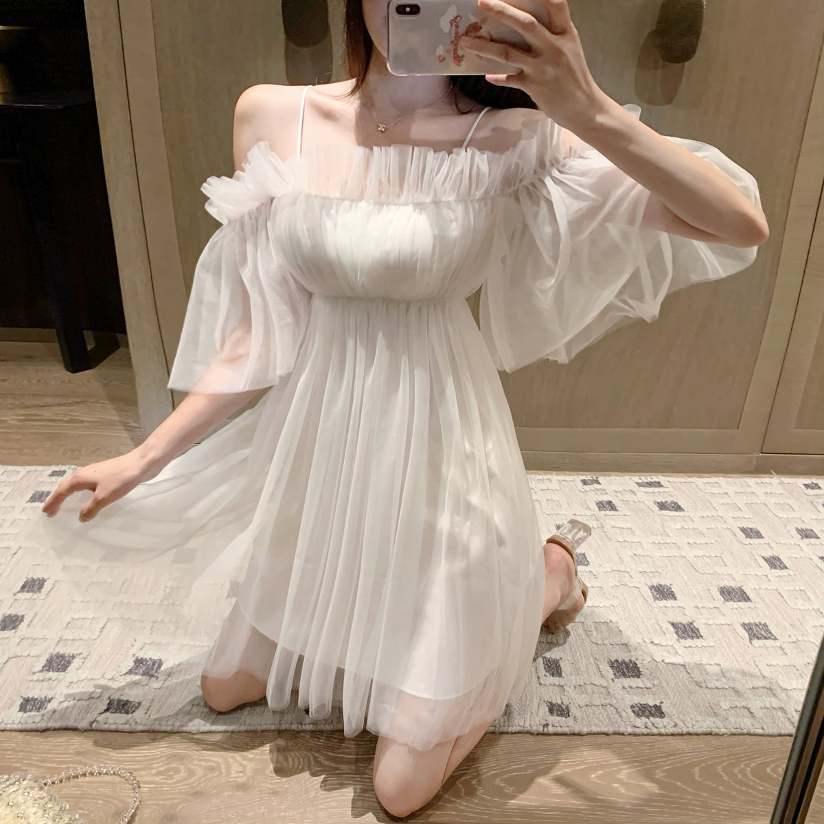 【dress】ギャザーオフショルチュールワンピース　N2666