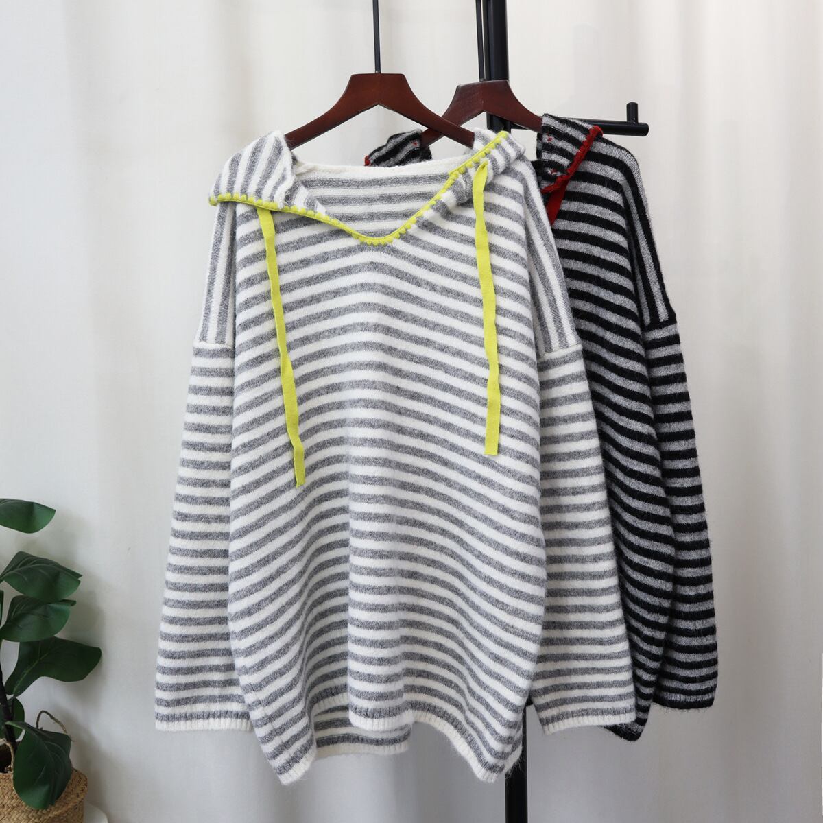 【tops】ボーダー柄ニットセーター　M28398