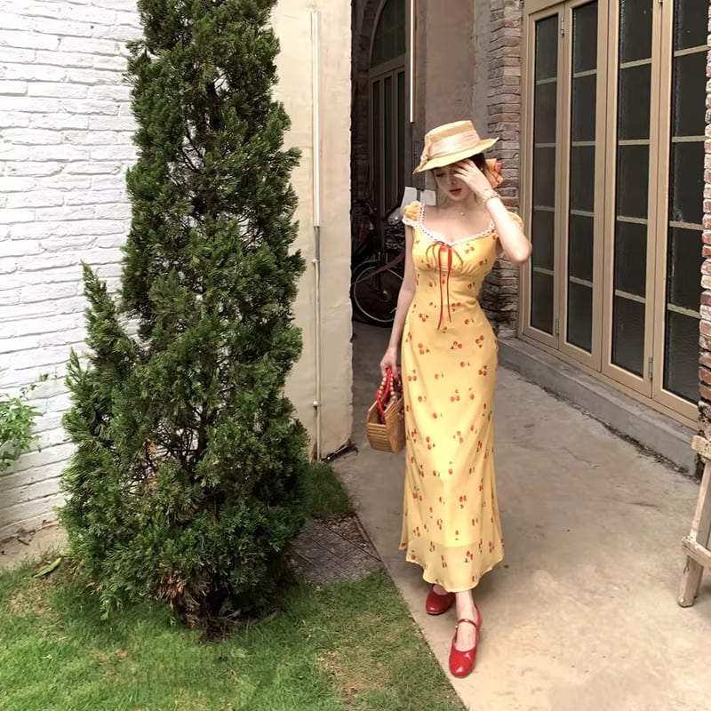 【dress】レース付きチェリー柄ワンピース Q8332