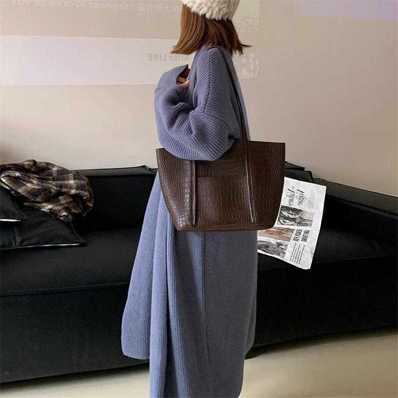 【outer】ロング丈ニットカーデ　M18410