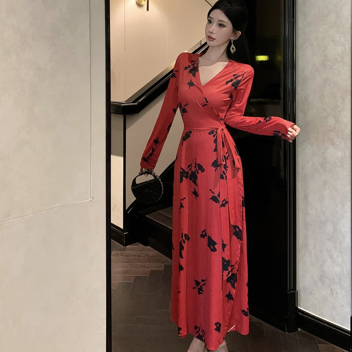 【dress】Vネックプリントワンピース　M29347