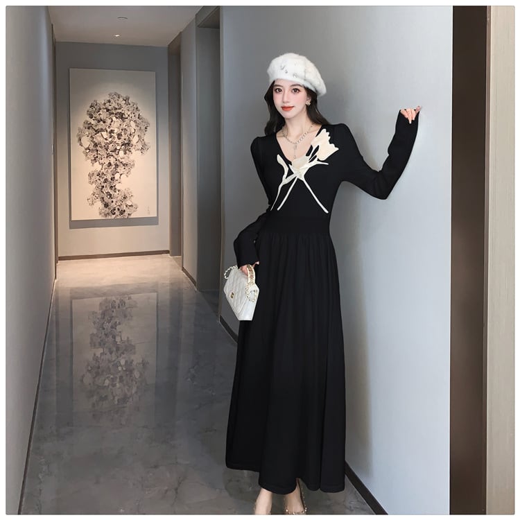 【dress】立体フラワーニットワンピース　M27827