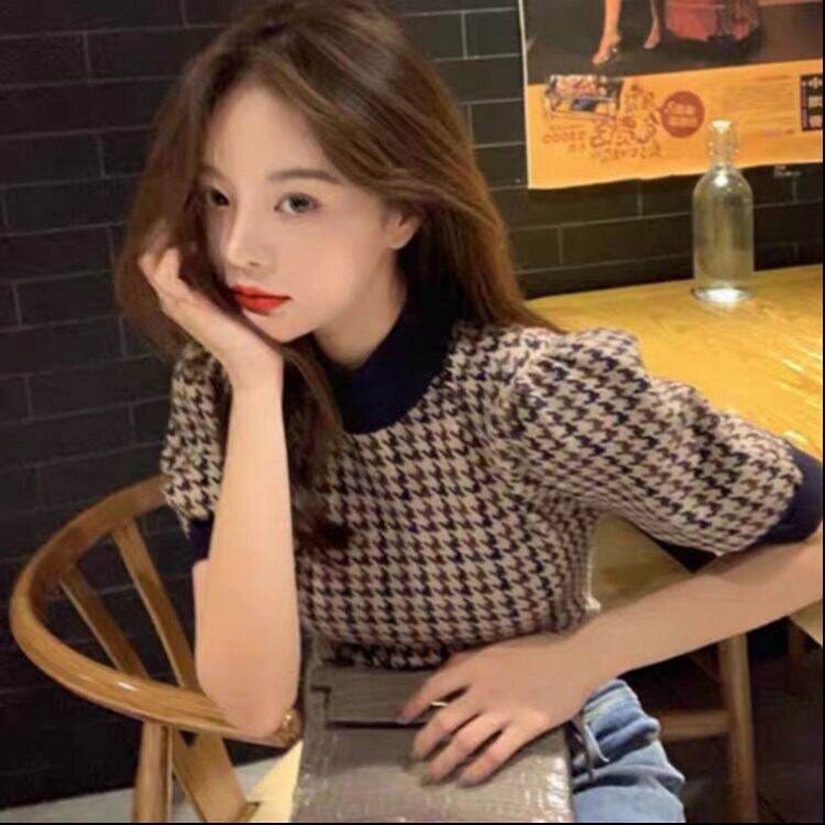 【tops】韓国ファッション〜ラウンドネックパフスリーブ着回しレトロニットF0099