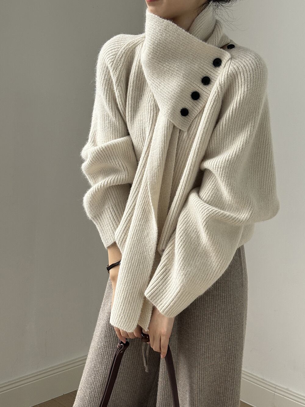 【tops】Vネックニットセーターマフラー付き　M28049