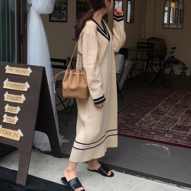 【dress】Vネックニットワンピース　M18488