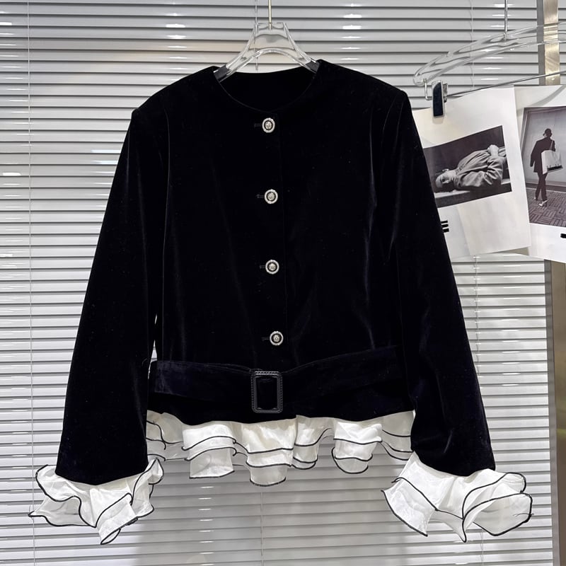 【outer】フリルドッキングノーカラーコート Q7344