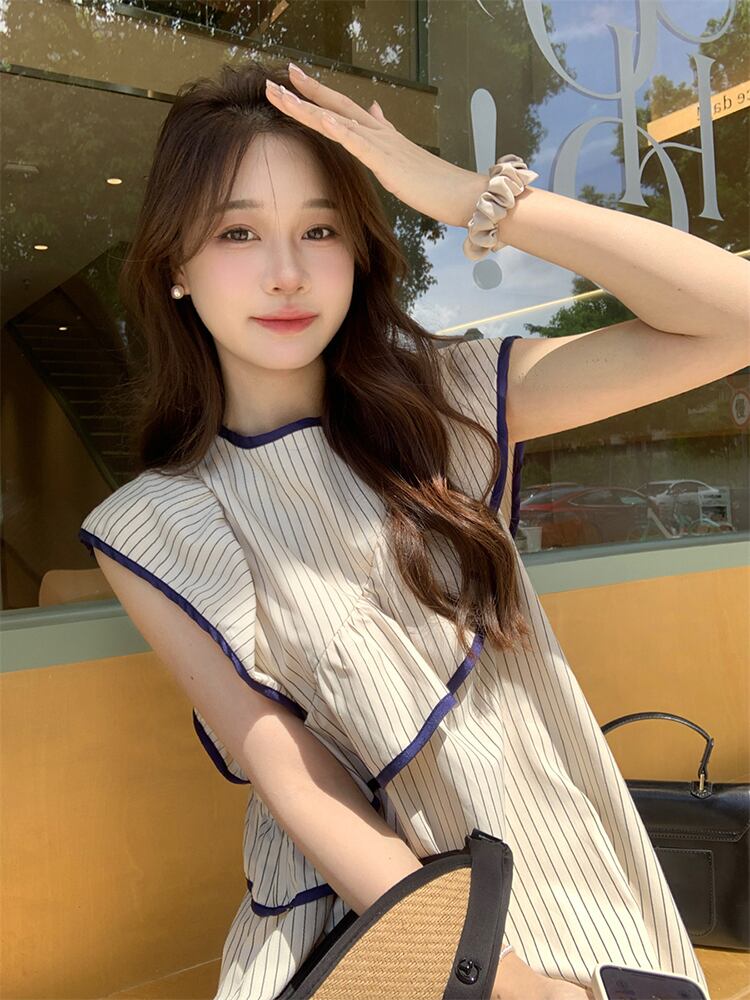 【dress】フリルストライプ柄ワンピース G20203