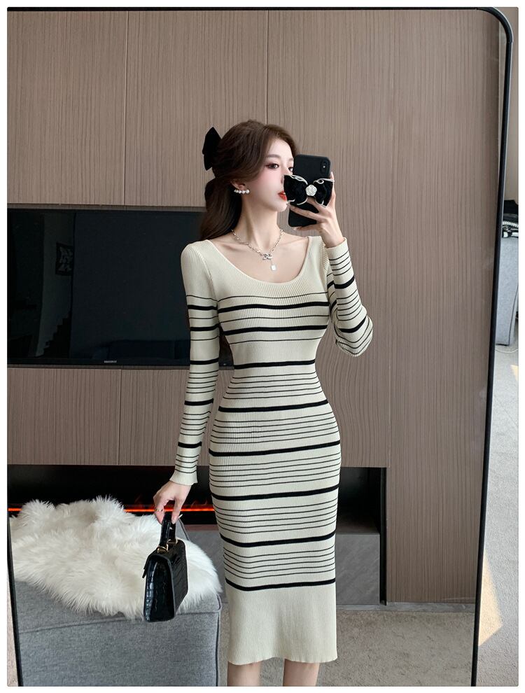 【dress】ボーダー柄ニットワンピース　M18749