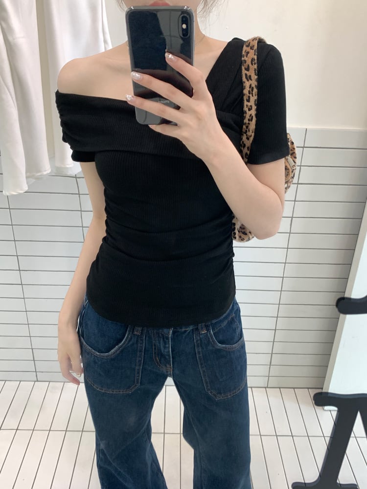 【tops】オフショルダーTシャツ　M25053
