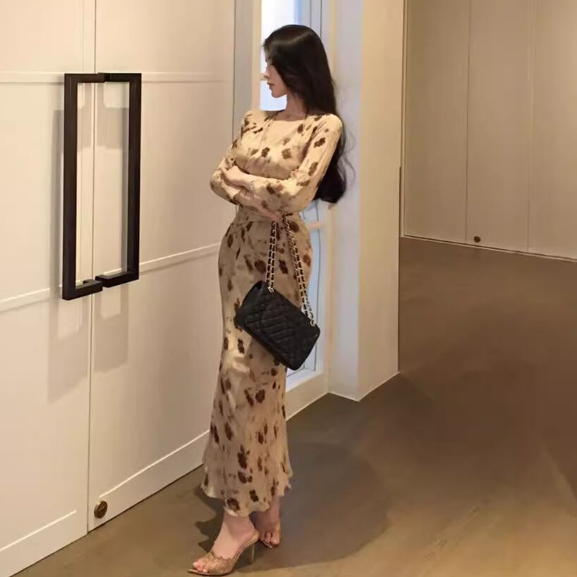 【dress】Vネックワンピース　M27994