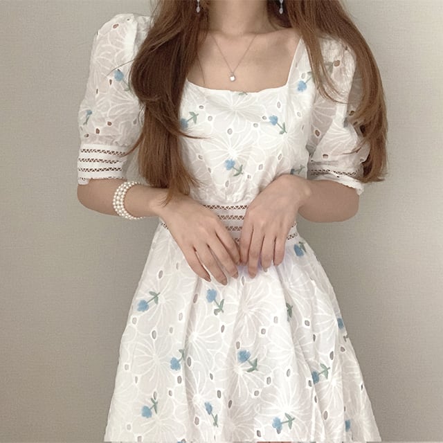 【dress】気質スウィート刺繍着痩せスクエアネック透かし彫りパフスリーブ花柄配色ワンピースF0035