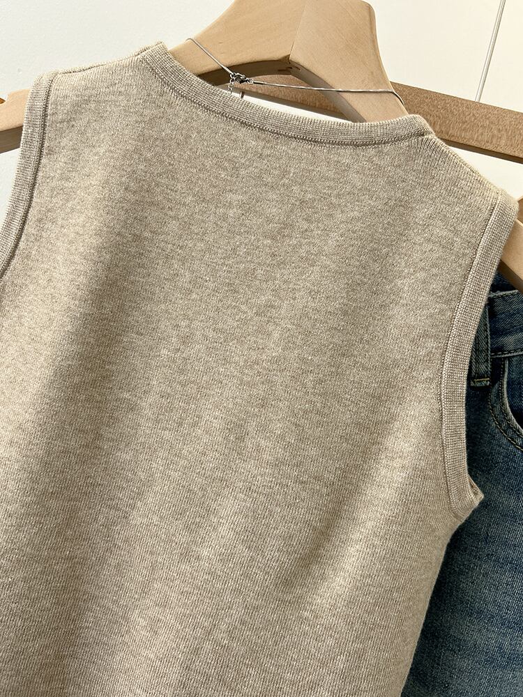 【tops】ラウンドネック動物柄ニットタンクトップF7303