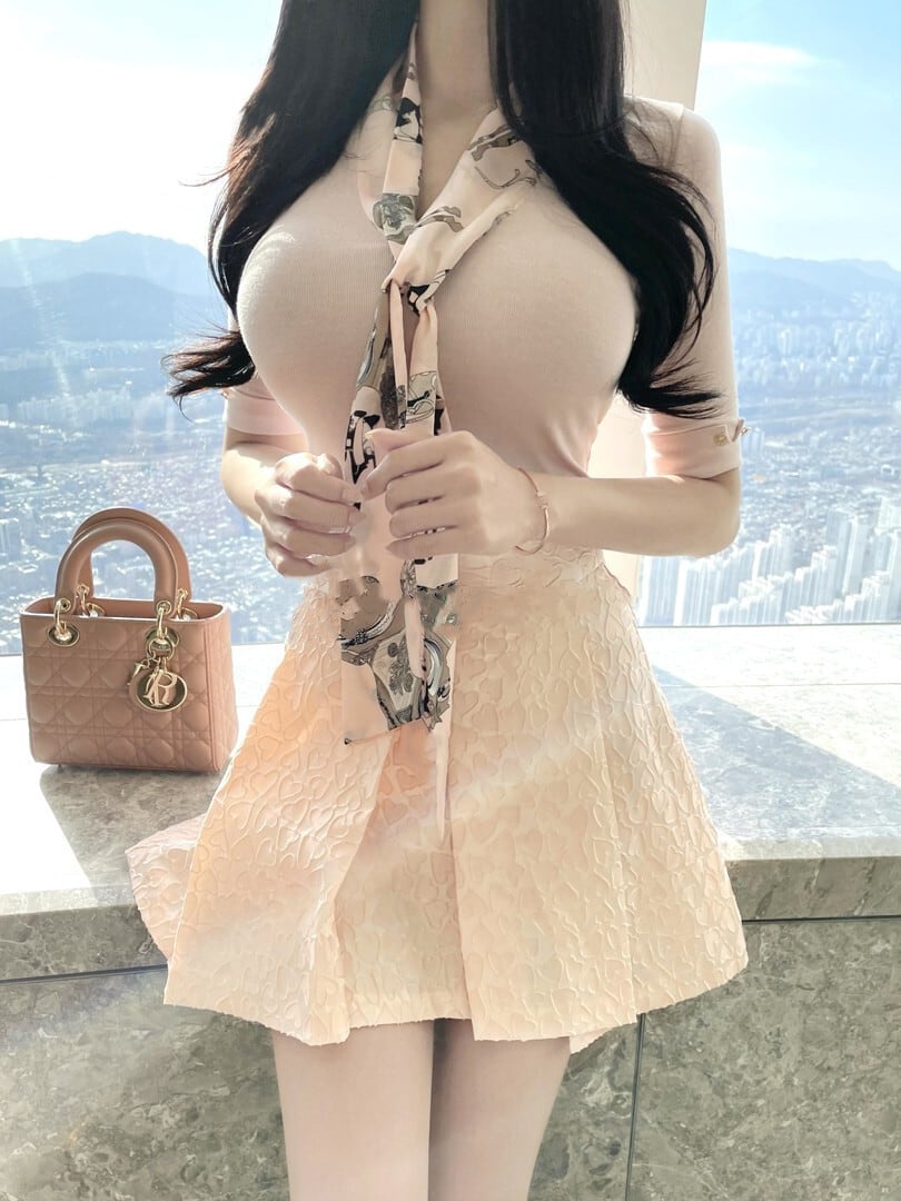 【tops】Vネック5分袖TシャツG21338