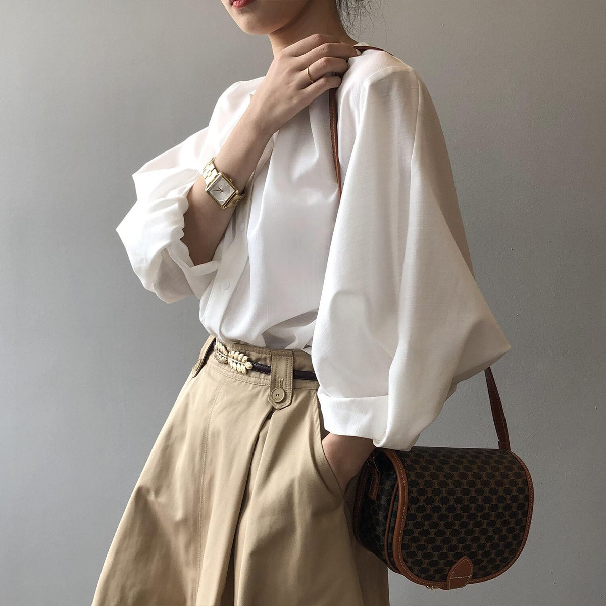 【tops】ランタンスリーブシャツブラウス　M29742