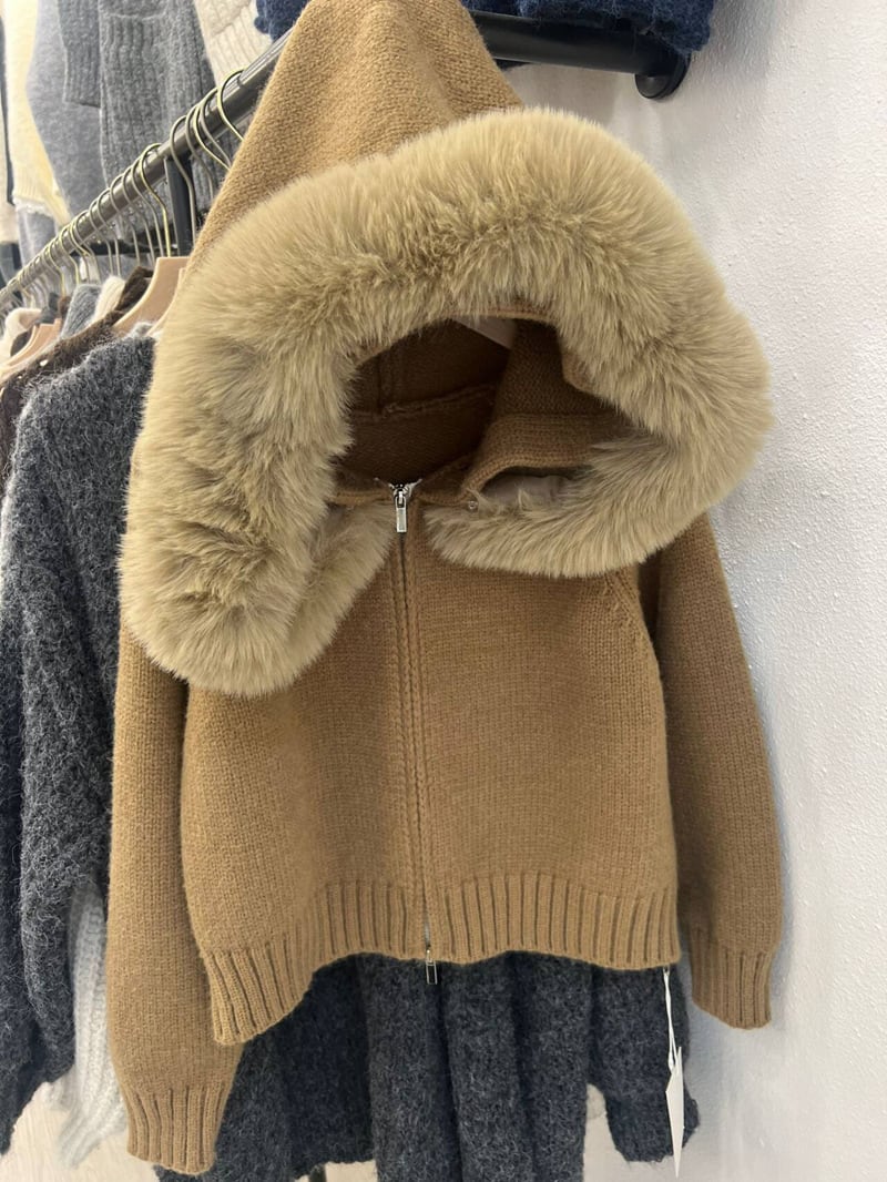 【outer】ファーフードニットカーデ　M27176