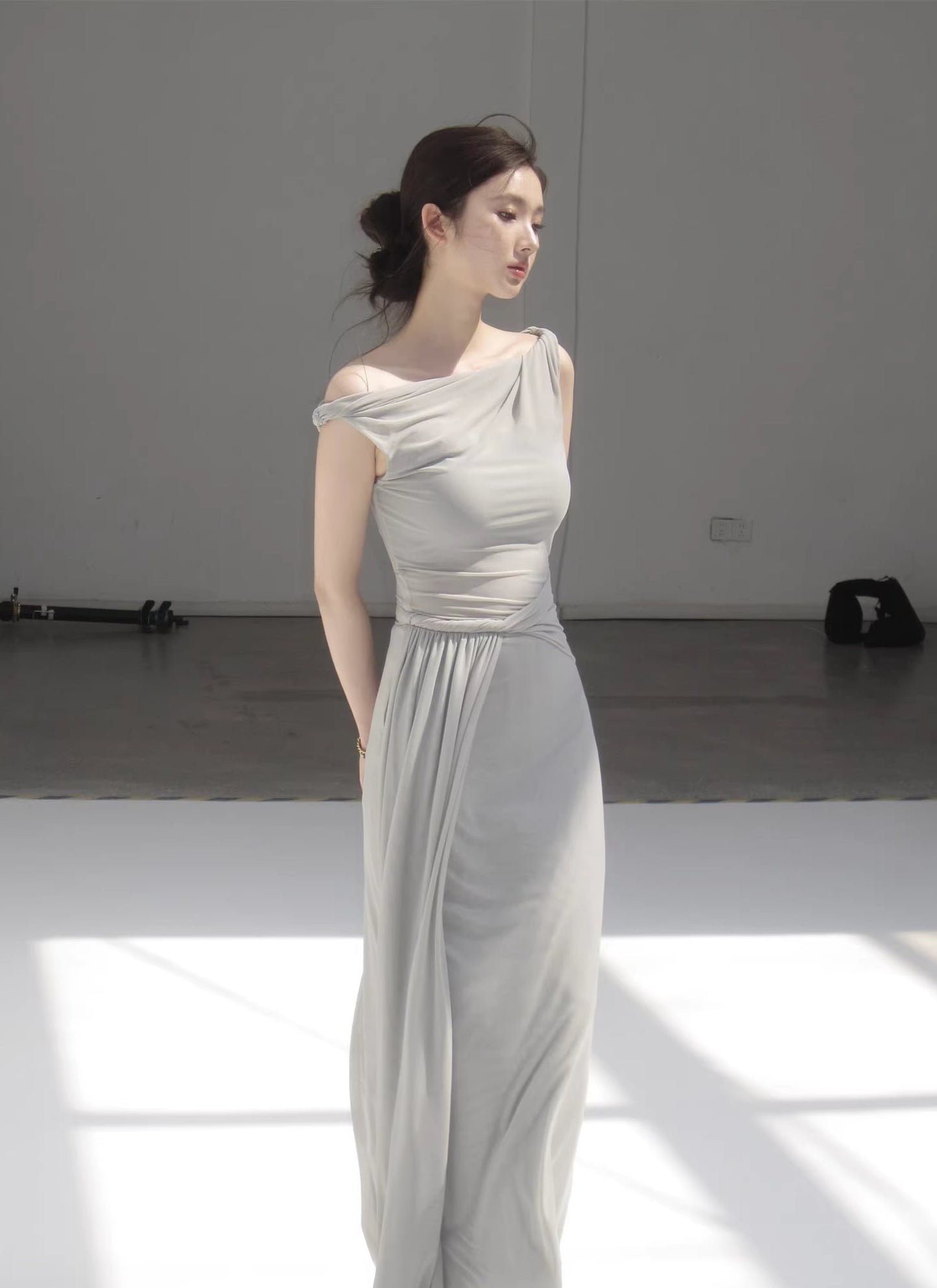【dress】オフショルダーチュールロングワンピース Q8378
