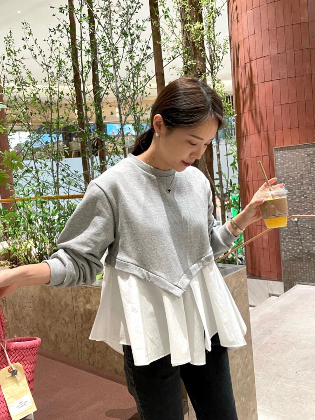 【tops】フリルドッキングパーカー　M18419