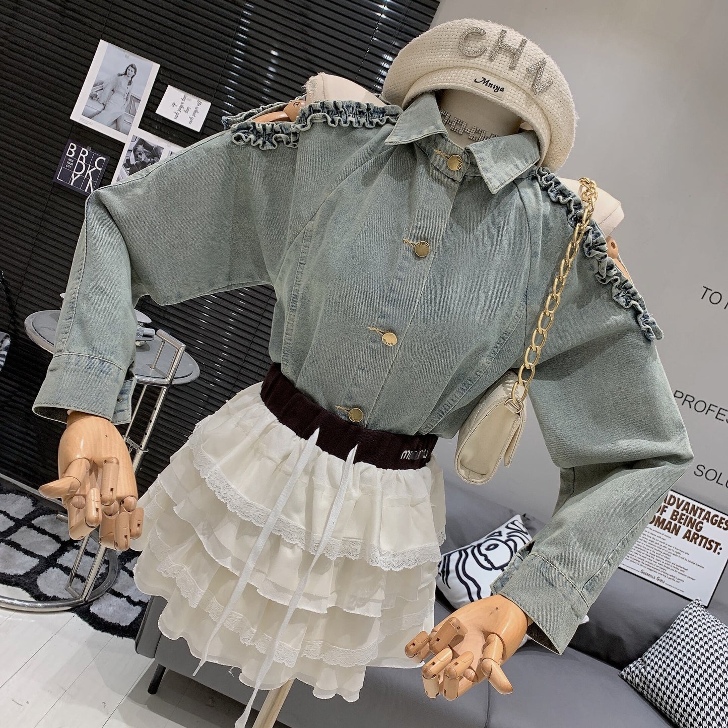 【tops】オフショルダーデニムシャツトップス　M29717
