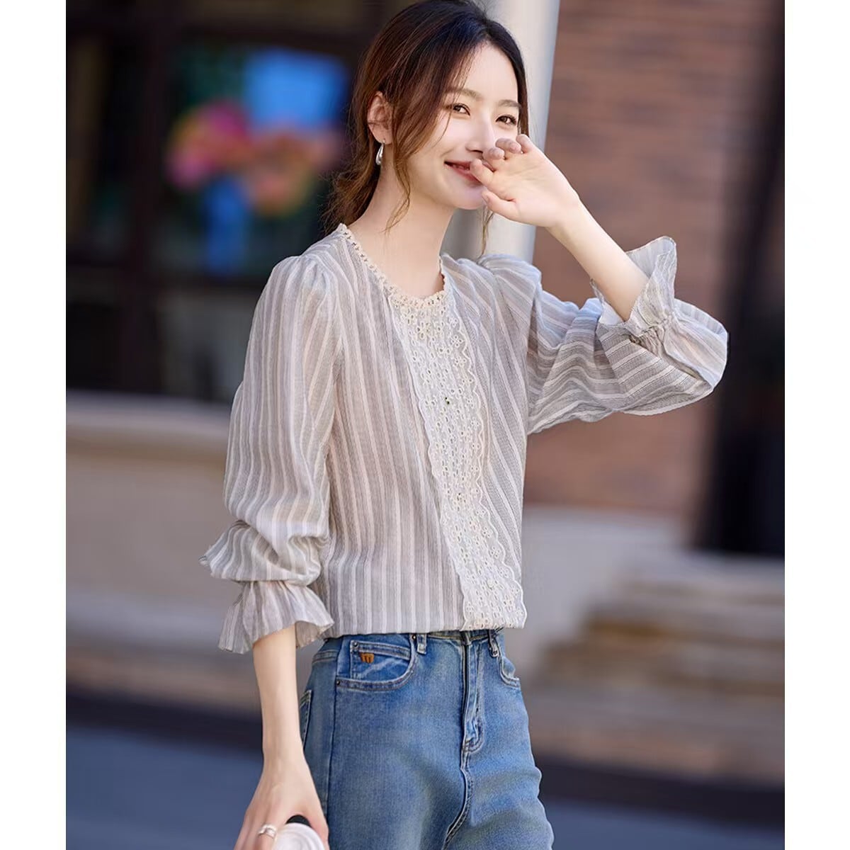 【tops】レース切り替えブラウス　M29668