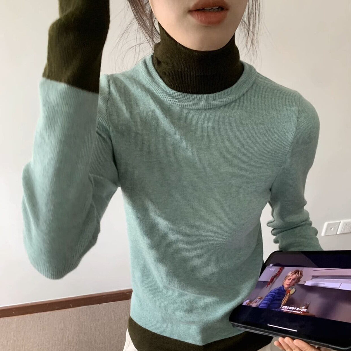 【tops】ハイネック配色ニットトップス　M28613