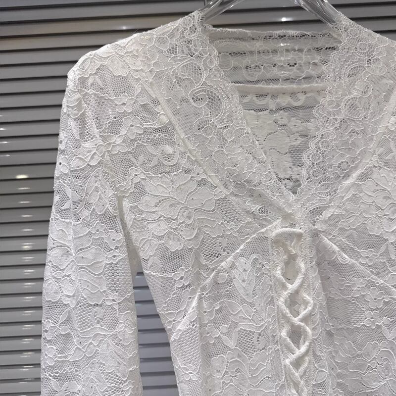 【tops】Vネックレーストップス Q8160