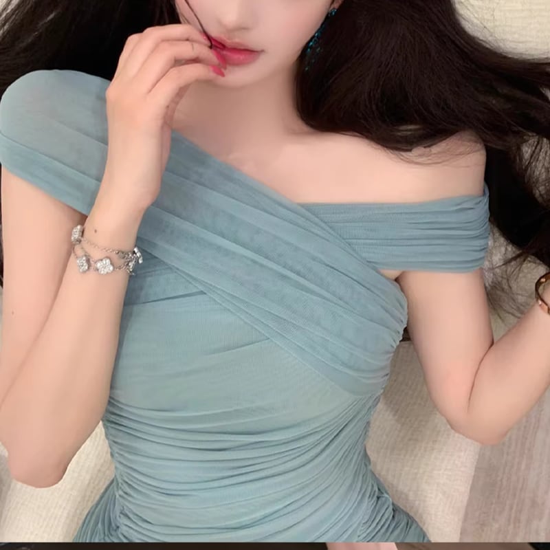 【dress】クロスネックギャザーミニワンピース Q8368