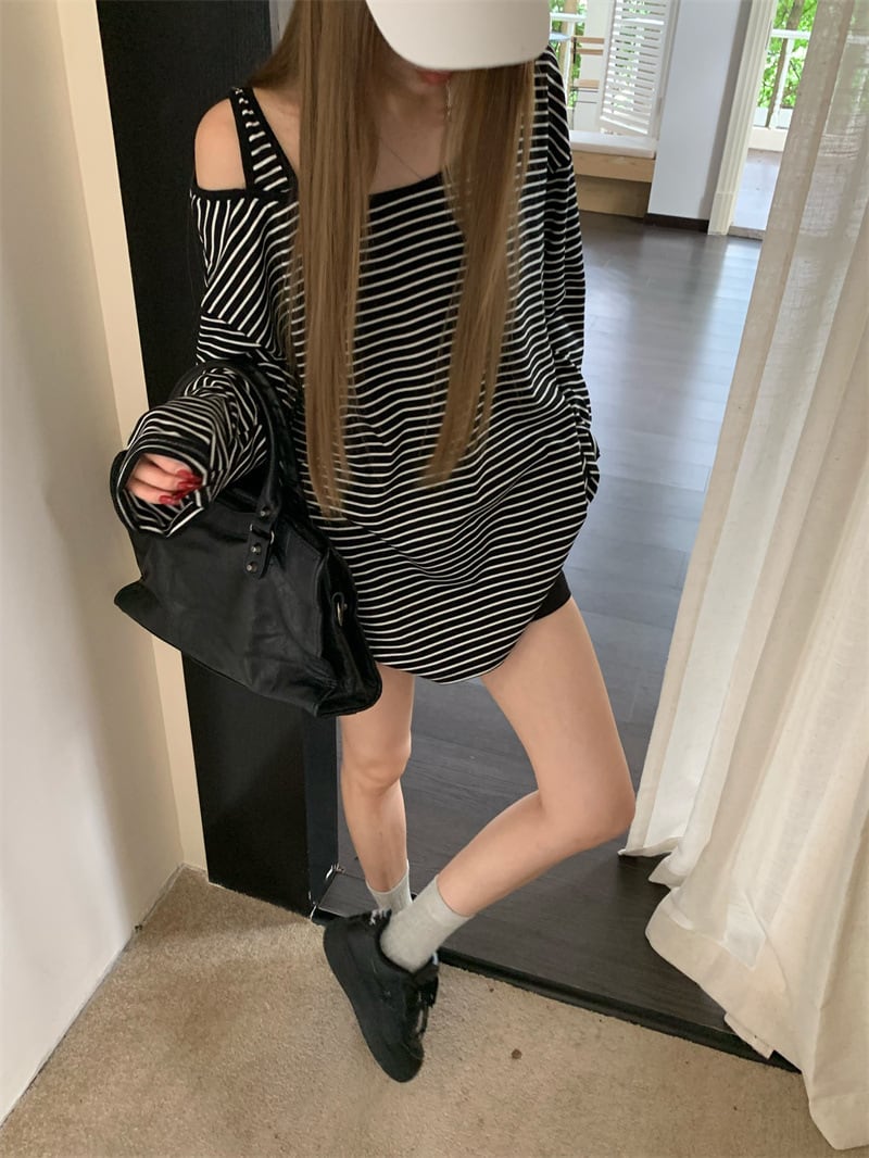【tops】ボーダー柄長袖Tシャツ　M26180