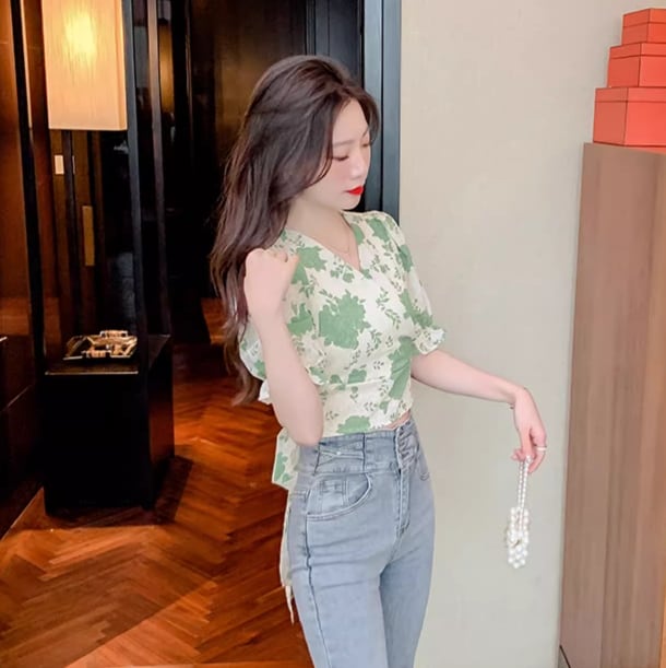 【tops】Vネック花柄ブラウスG20927