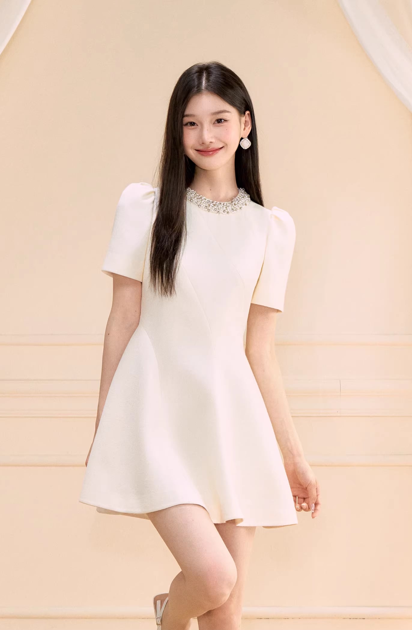 【dress】パール付きAラインフレアワンピース Q8463