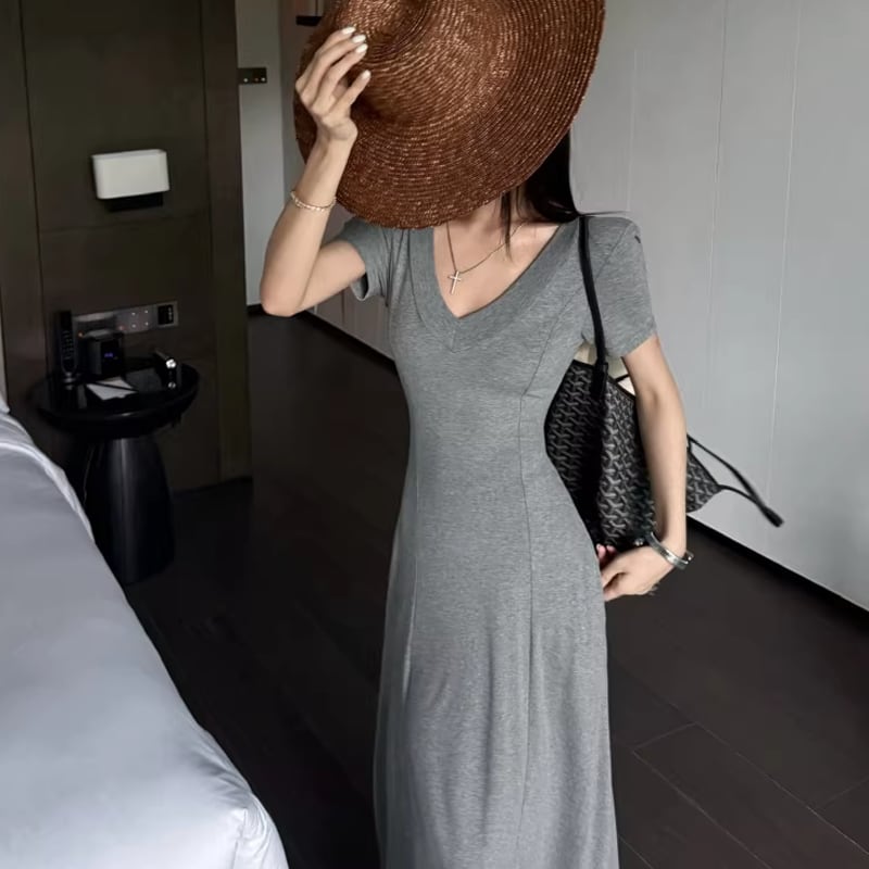 【dress】Vネックタイトロングワンピース Q8302