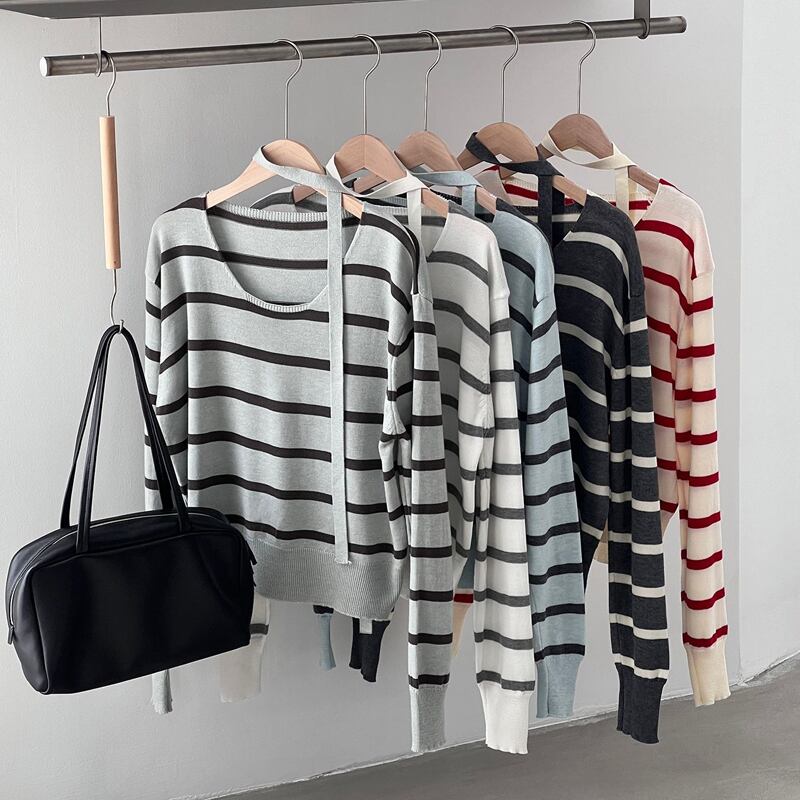 【tops】スカーフ付きボーダー柄ニットトップス Q8284
