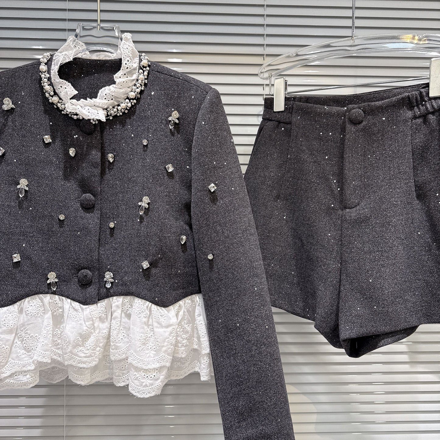 【set】レースドッキングショートジャケット×ショートパンツセット N3479