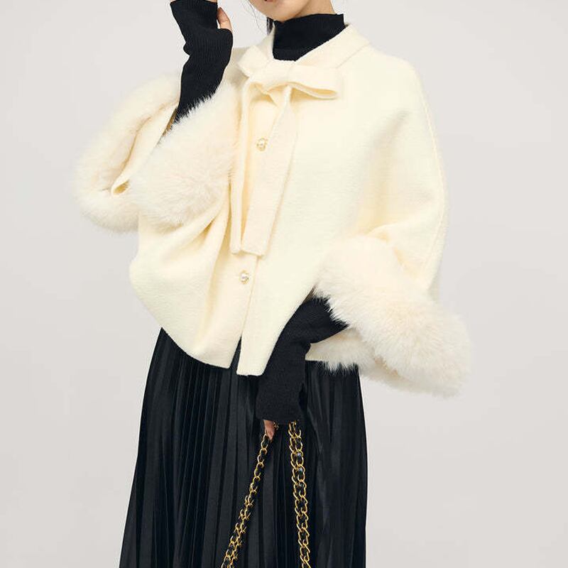 【outer】ファー付きケープ Q7704