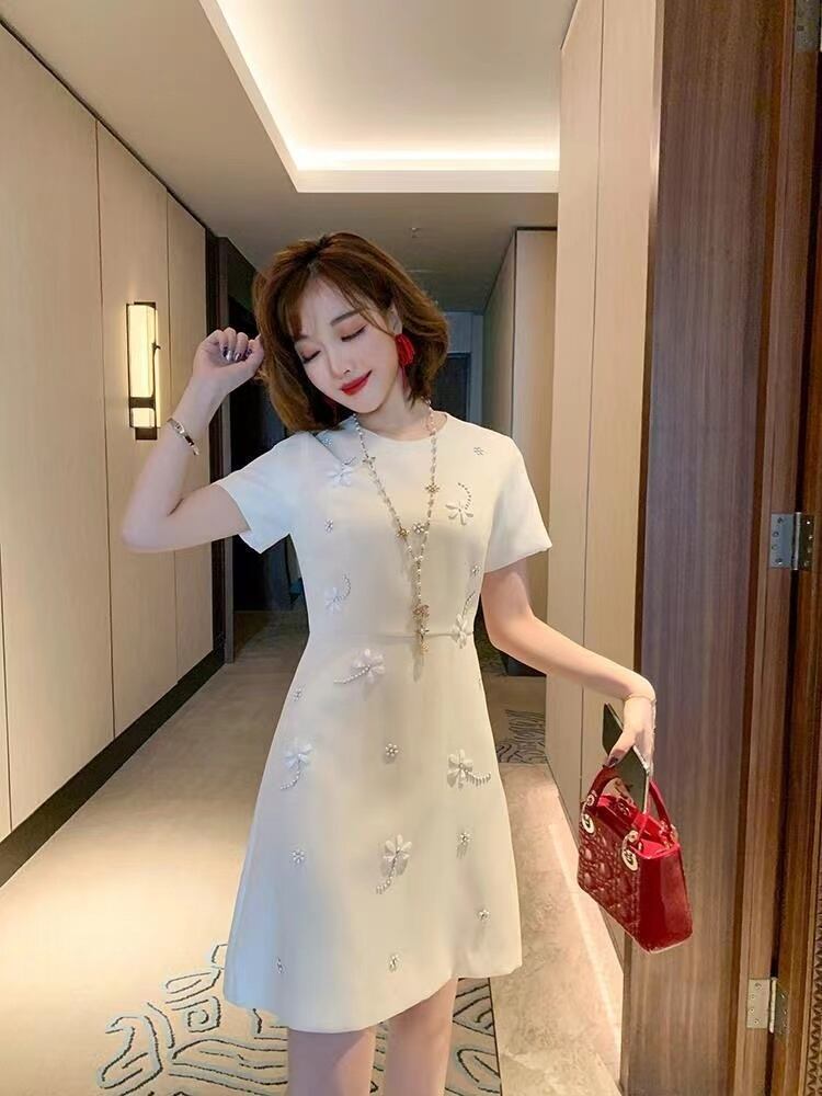 【dress】美感いっぱいラウンドネック半袖無地ビーズ飾り披露宴二次会韓国ファッションワンピースF2186