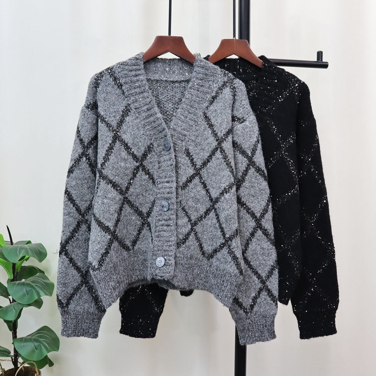 【outer】スパンコールニットカーデ　M27830