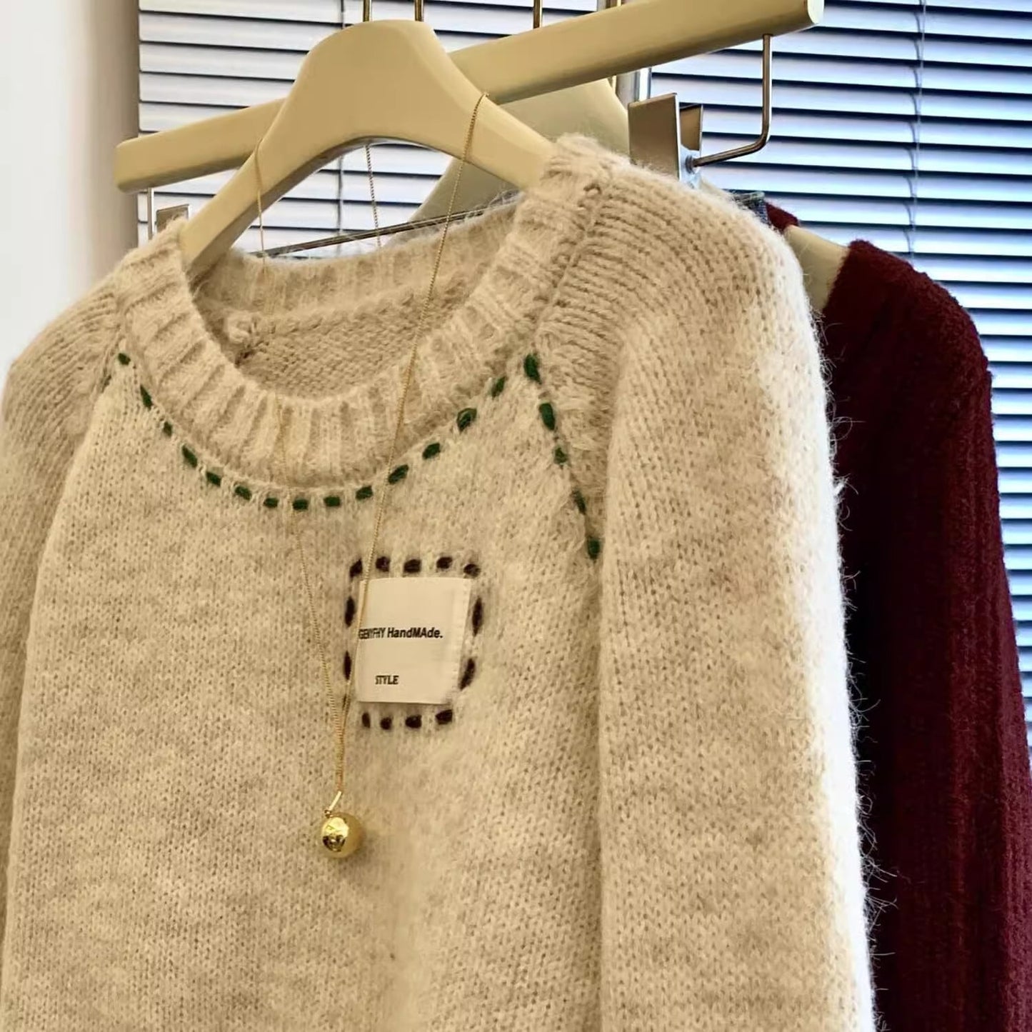 【tops】クルーネックニットセーター　M28988