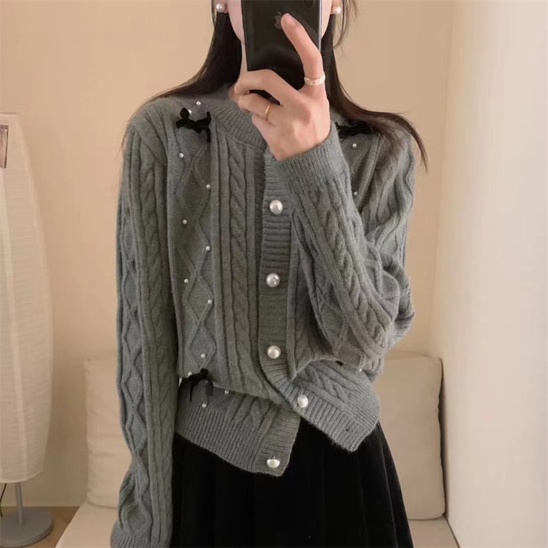 【outer】リボン付きパールニットカーデ　M25848