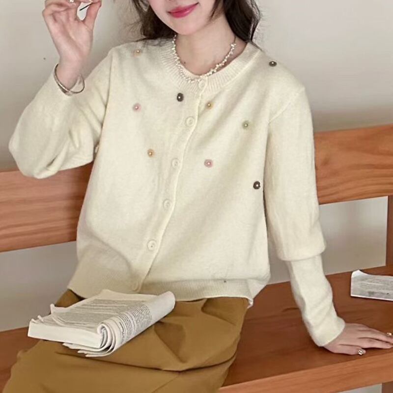 【outer】カラフルフラワー付きニットカーディガン Q7257