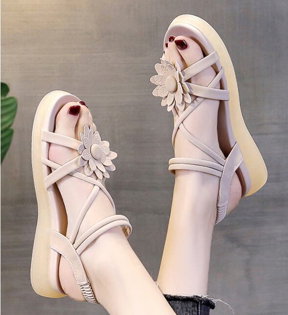 【shoes】一目惚れ！2色花模様履きやすい合わせやすいファッションサンダル