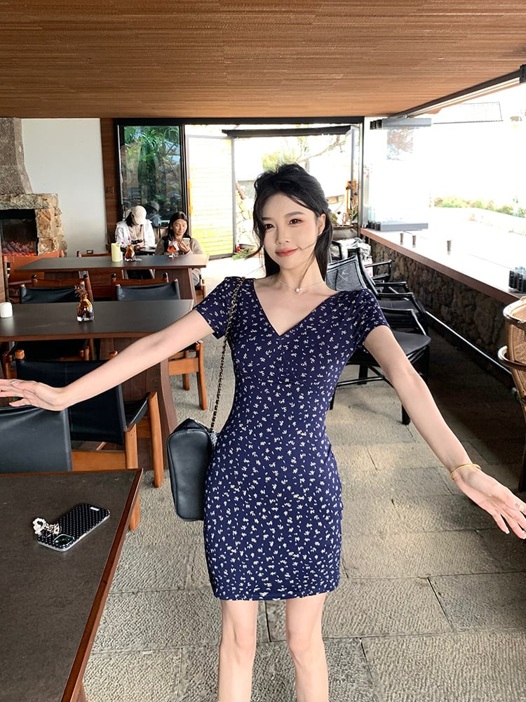 【dress】Vネック花柄タイトワンピースG21571