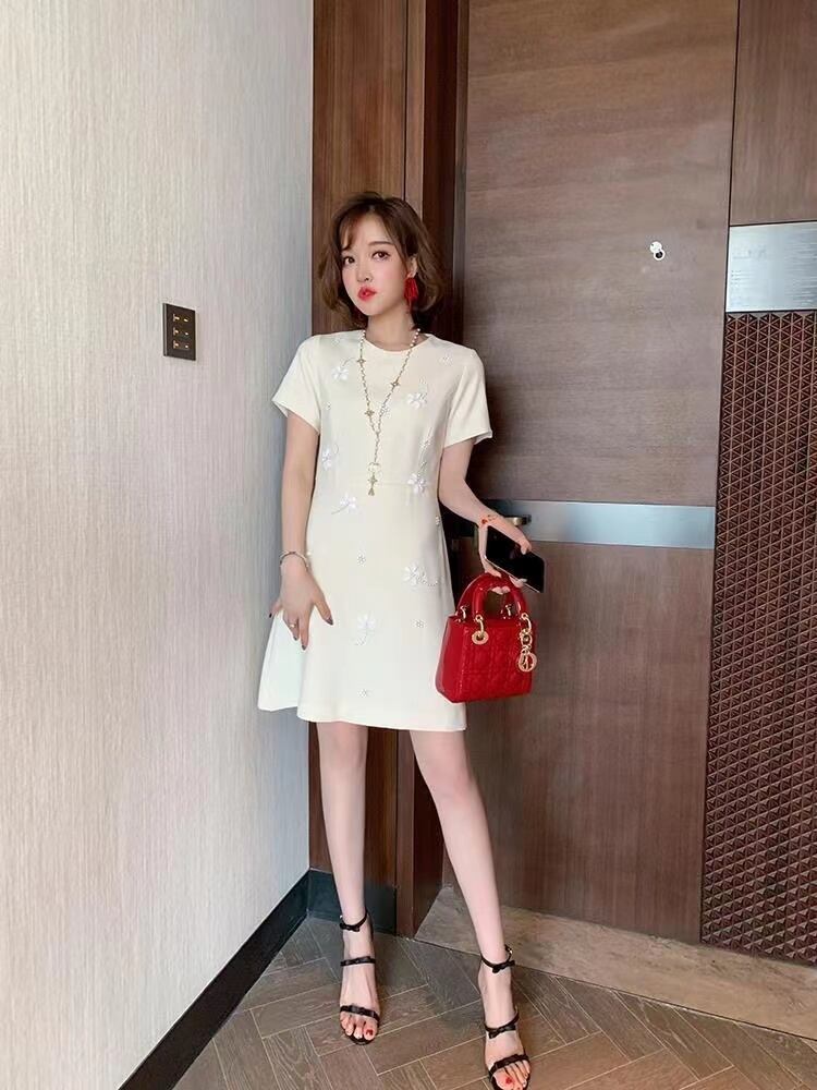 【dress】美感いっぱいラウンドネック半袖無地ビーズ飾り披露宴二次会韓国ファッションワンピースF2186