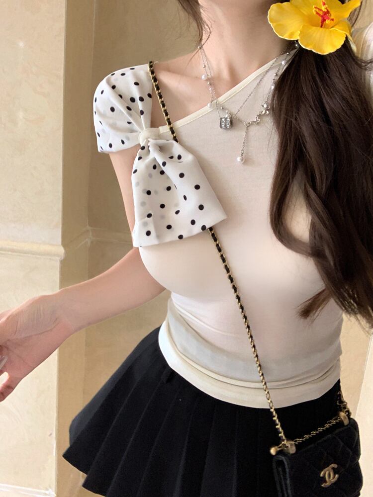 【tops】オフショルダーリボン付きTシャツ　M29832