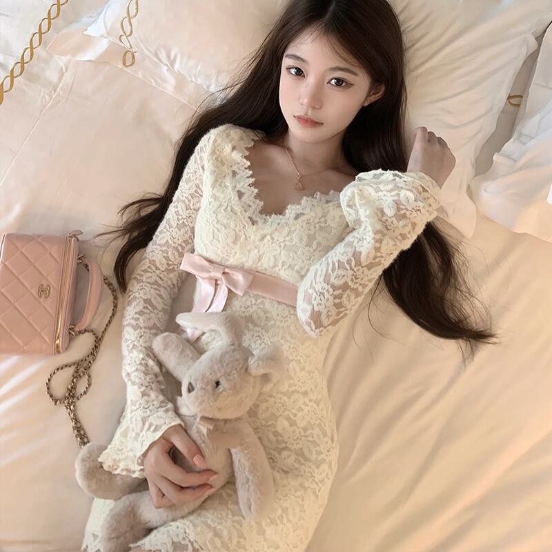 【dress】Vネックレースワンピース Q7232