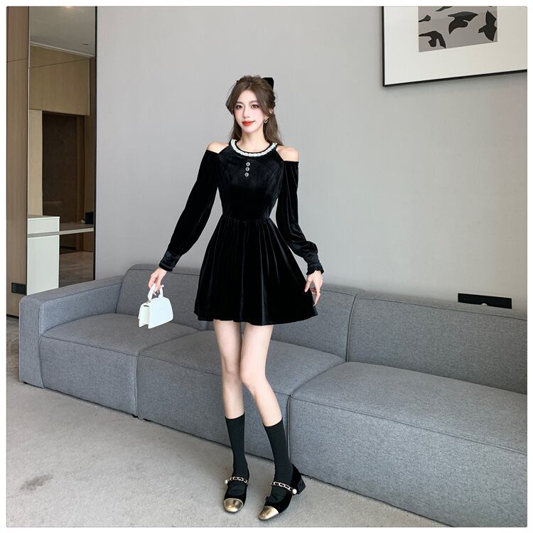 【dress】オフショルダーワンピース　M18564