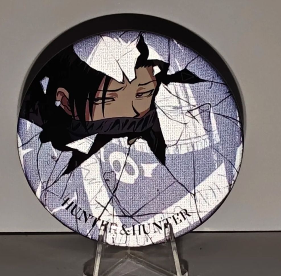 【GOODS】HUNTER×HUNTER 割れたガラス 58mm 缶バッジ Q2240