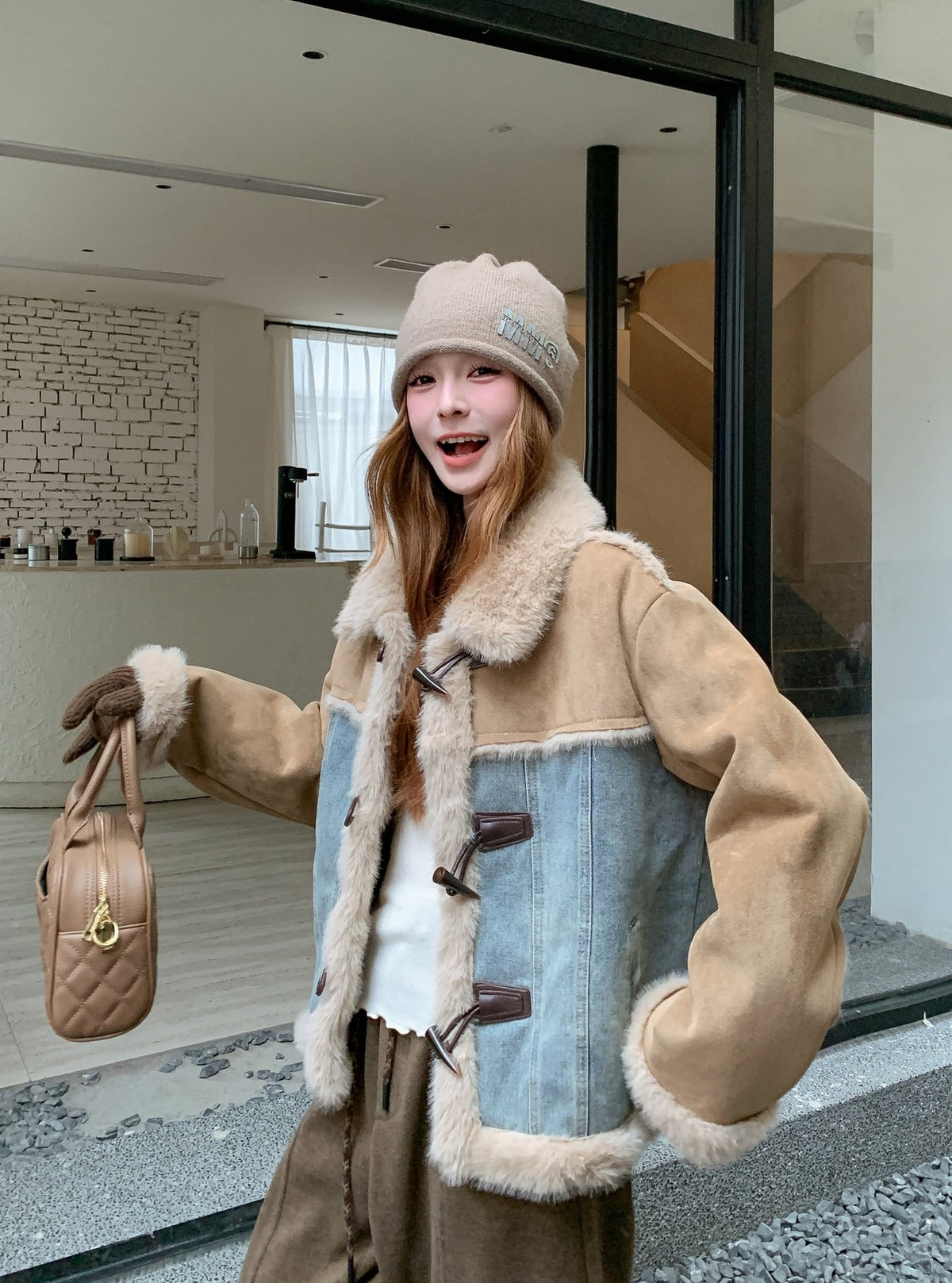 【outer】ファー付きデニムドッキングコート Q7483